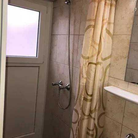 Kalvin Vendegszobak Guest house Debrecen
