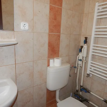 Kalvin Vendegszobak Guest house 3*