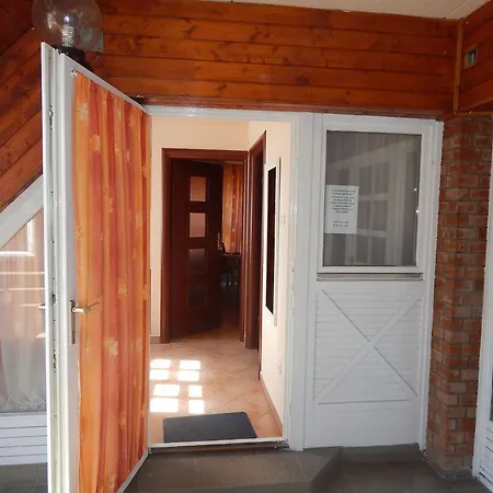 Kalvin Vendegszobak Guest house 3*