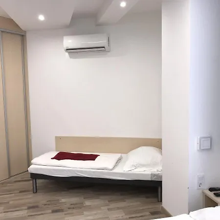 Kalvin Vendegszobak Guest house 3*