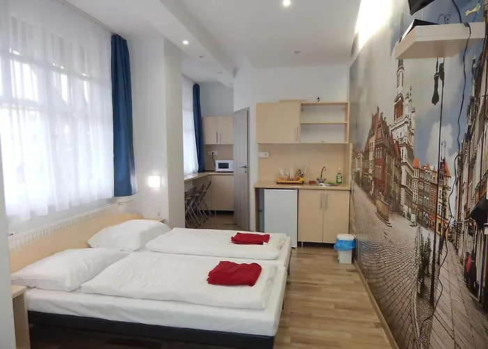 Kalvin Vendegszobak Pensjonat 3*